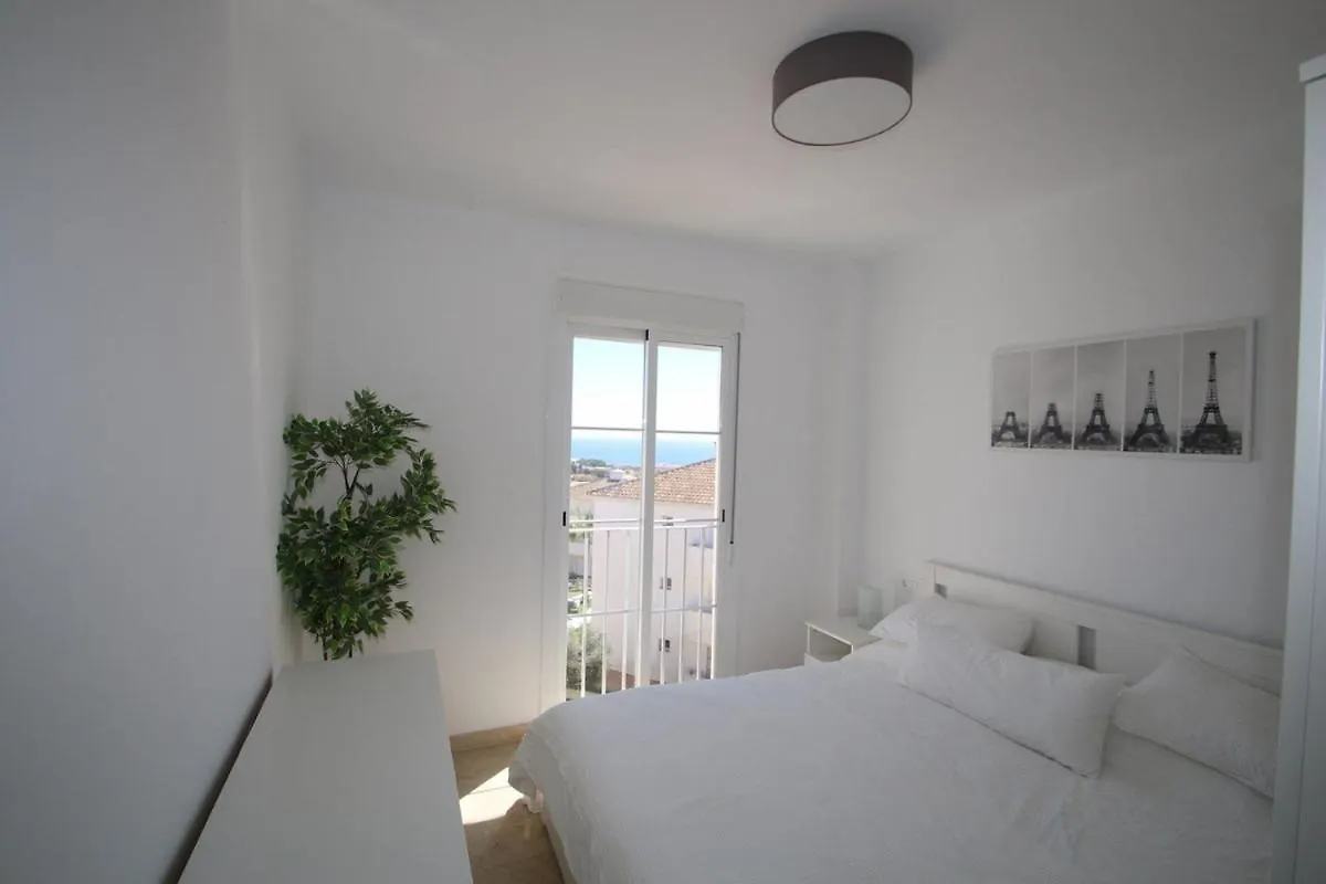 Small Oasis Nelson Mandela Apartment With Sea View, Two Bedrooms, Parking, Terrace And Pool Manilva