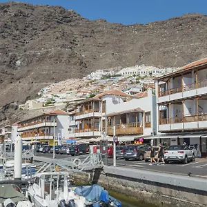 https://aulaga.in-canary-islands.com